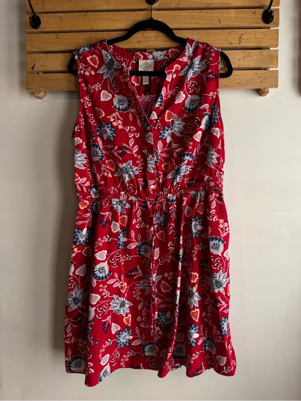St. John's Bay Red White & Blue Floral V-Neck Mini Dress - Picture 2 of 9